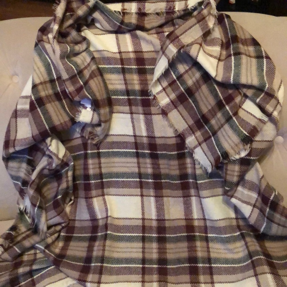 Purple quilted blanket scarf